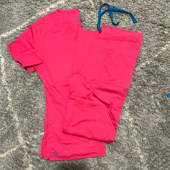 Maevn Scrub Set XSP - Picture 1 of 2